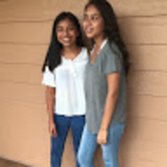 Meet your Posher, Yecenia - Picture 1 of 1